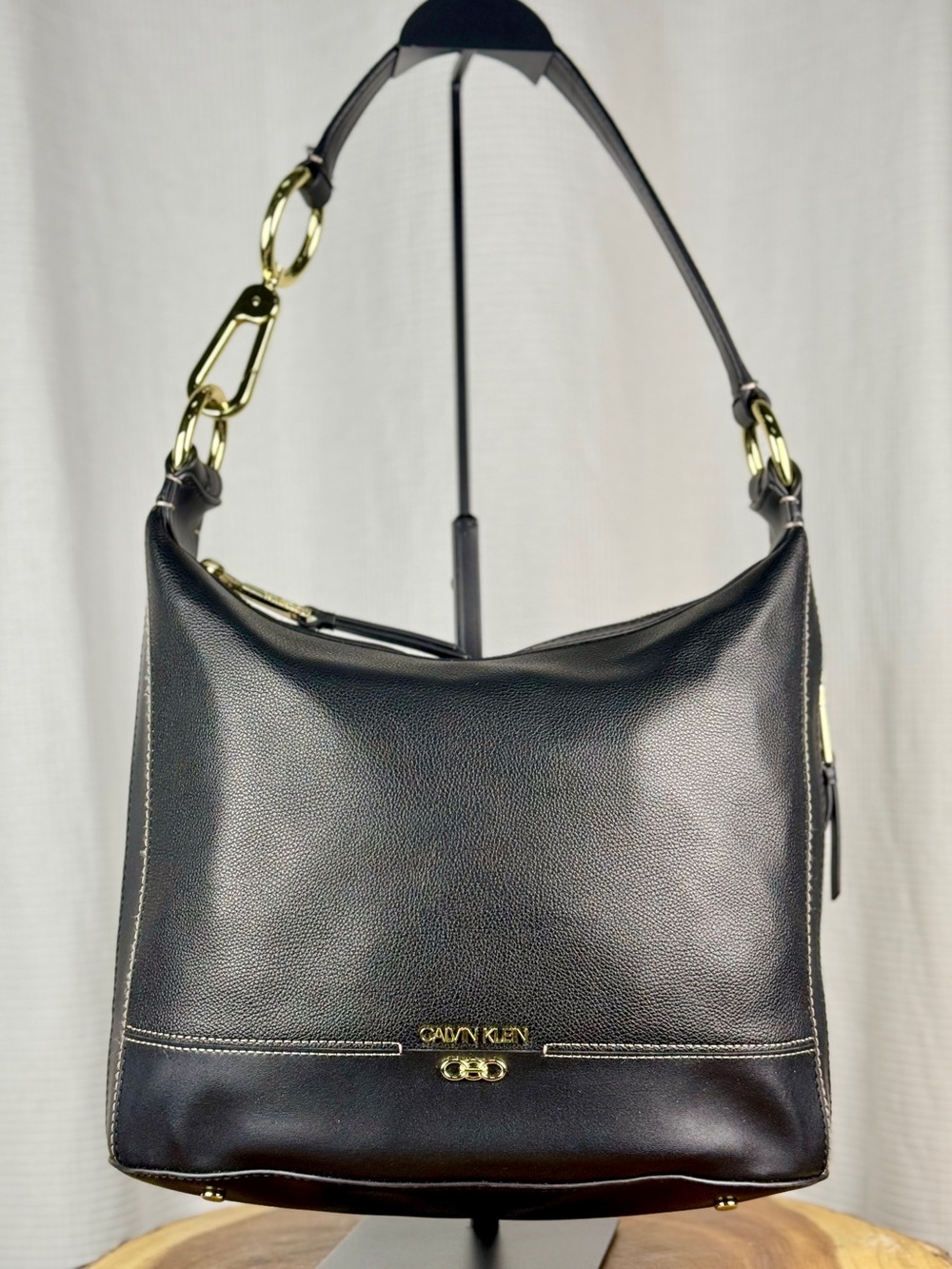 Calvin Klein Sophia Leather Hobo Shoulder Bag-Black & Gold Accent Chain EUC